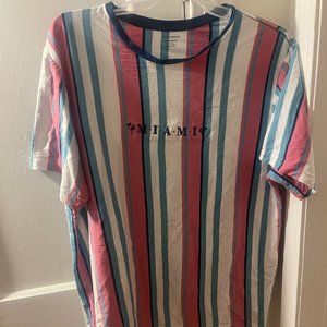 No Boundaries 2Xl shirt.